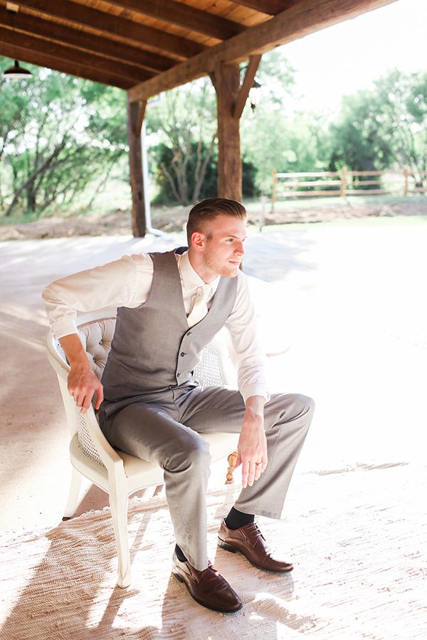 what to wear to a ranch style wedding